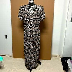 Ultra dress bohemian style size medium maxi button down lightweight tan,black